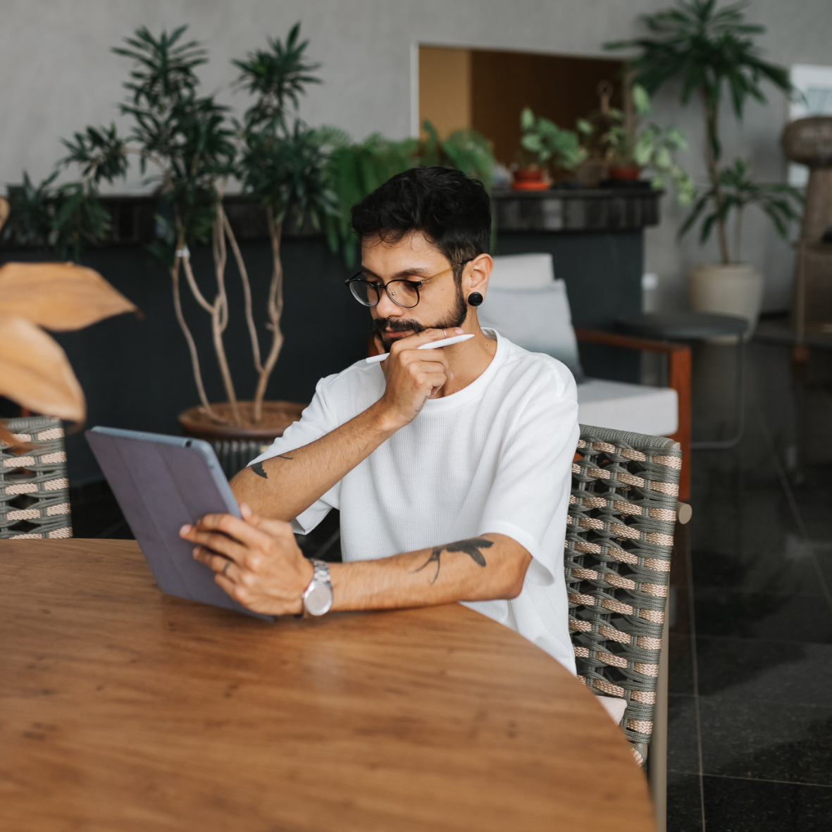 Empresa Inteligente: O que você precisa construir antes de contratar qualquer IA